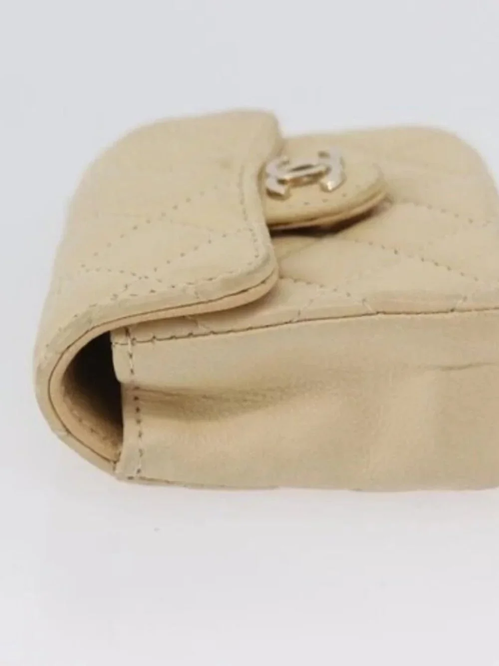 CHANEL Matelasse Pouch Lamb Skin Beige Gold CC Auth BA10922